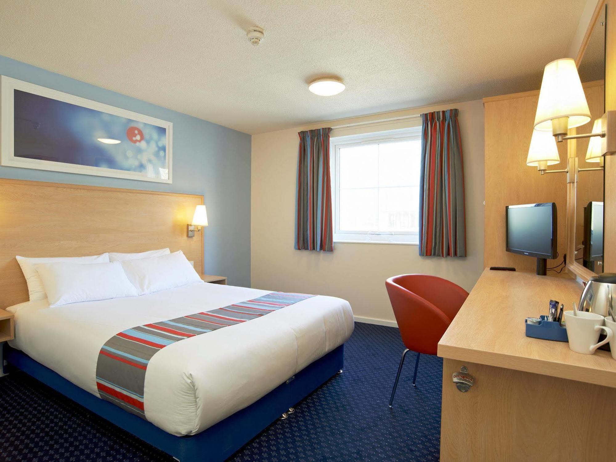 Travelodge Bristol Central Anchor Road Dış mekan fotoğraf