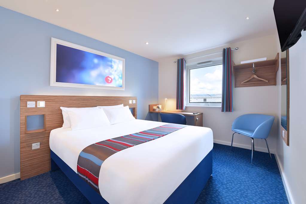 Travelodge Bristol Central Anchor Road Oda fotoğraf